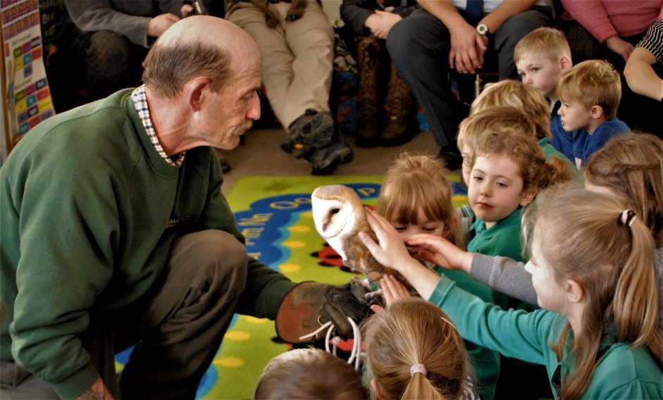 Students with Barn Owl